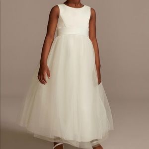 David’s bridal flower girl dress (Ivory)